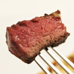 コシモ・プリュス - 国産黒毛和牛フィレのロースト