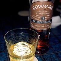 TOKYO Whisky Library - 