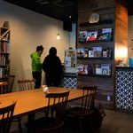 Books & Cafe HANON - 
