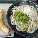 Hanamaru Udon - かけ(中)+いか天　合わせて税込340円