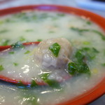 西関粥品 - 肉たっぷり。