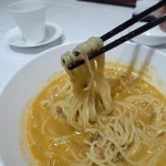 中国料理 北京 - 担々麺は、細麺が良い