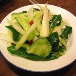 まえだや - セロリときゅうりのにんにく和え500円
