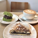 SLOPE - ・抹茶スコーンサンド 380円(税込)
      ・ティラミスタルト 420円(税込)
      ・カフェラテL 420円(税込)
      