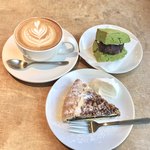 SLOPE - ・抹茶スコーンサンド 380円(税込)
      ・ティラミスタルト 420円(税込)
      ・カフェラテL 420円(税込)
      