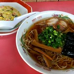 春来軒 - Aセット(ラーメン＆半チャーハン)¥850