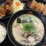 博多豚骨ラーメンまるせん - まるせんセット1000円