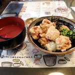 とりまる - 名物ぶっかけ丼