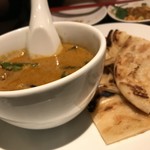 シンガポール ホーカーズ - 4.シンガポールカレー＆ロティパラタ。