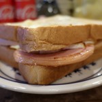 灯 - ハムエッグトースト