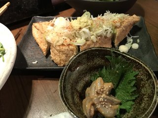 Ishinomaki sakaba wataminchi - 三角油揚げと、塩辛