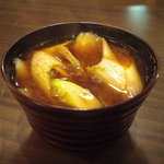 食堂 おがわ - ねぎたっぷりの赤出汁椀。