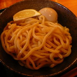 つけ麺 大将 - ホルモンつけ麺880円の麺と具材