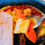 アジアンスープカリー べす - 2017/12  ちきんと厚切りベーコンの野菜のアップ