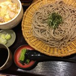 親子丼定食 700円税込