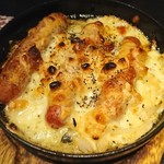 九州 熱中屋 - ソーセージのチーズ焼き