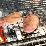 ろばたやき山ろく - レバーは超レア焼き