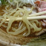 焼きあご塩らー麺 たかはし 上野店 - 麺アップ