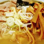 中華そば べんてん - 塩ラーメン中盛＋チャーシューメンマ③