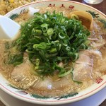 ラーメン魁力屋 - 特製醤油肉入り(並・背脂多め)¥850+セット焼きめし(小)¥230+税