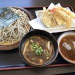 しな川 - 鴨せいろそば 大盛＝９３０円
      天ぷら＝３３０円