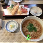Soba Akitsu - かけ蕎麦と天ぷら
