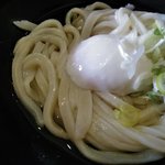 いりこぶ家 - 温玉ぶっかけ（小・アップ）