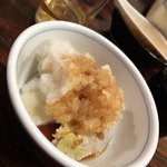 金ちゃん - 名古屋コーチン鍋(4〜5人前10,000円)とともに…お通し(里芋のおろし和え)