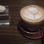 IL TEATRINO DA SALONE - ブルッティ マ ブォーニとカプチーノ（2017.11）