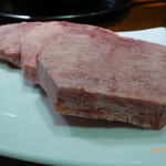 極上厚切り黒タン焼き