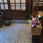 酒盃 - 店舗に入る