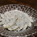 ファイ - 白桃のカルパッチョ風 ゴルゴンゾーラチーズかけ