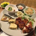 春野 - 定食ハーフアンドハーフ