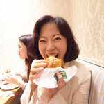 出来立て熱々のしいたけバーガー