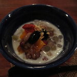 ラオパサ - ボボチャチャJr（杏仁豆腐とココナッツソースのデザート）