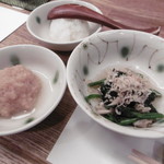 天ぷら新宿つな八 - おろし2種、小鉢