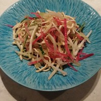 CINA New Modern Chinese - セロリと紅芯ダイコンのCINAサラダ