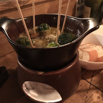 エルマル - マッシュルームとチョリソーのアヒージョ