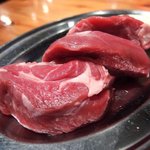 羊肉酒場 悟大 - 生ラム特上肩ロース（918円）