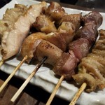 酉神 - 焼き鳥盛合せ　塩