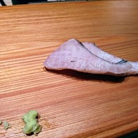 鮨 真 - 鰆の炙り