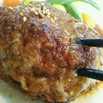 ビストロ黒屋 - 肉汁どば～ですね。