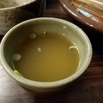 志な乃 - こちらのは白濁した蕎麦湯