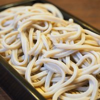 赤坂 蕎介 - 挽きくるみ生粉打ち(十割そば) 1134円