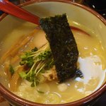 とりそば　７００円