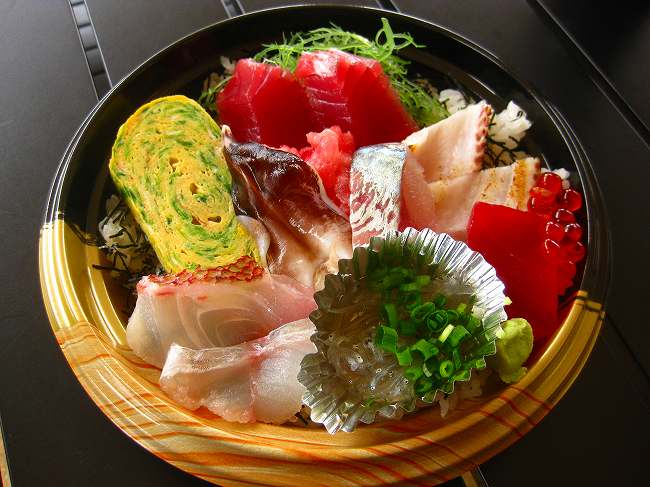 サスエ前田魚店 西小川店 name=