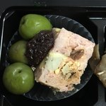 ルール ブルー - パテドカンパーニュとグリーンオリーブ 葡萄果汁入り粒マスタード添え