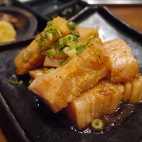 熟成ホルモン・山形牛 炭火焼肉 牛語 - 