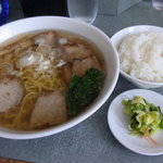 『再訪』チャーシューメン+小ライス