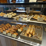 プラスモンジュ - パン